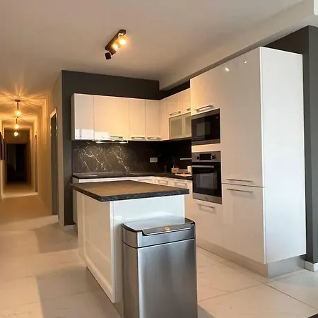 Luxury Sea View 3 Bedroom Apt. Apartamento *