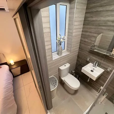 Luxury Sea View 3 Bedroom Apt. Apartamento *